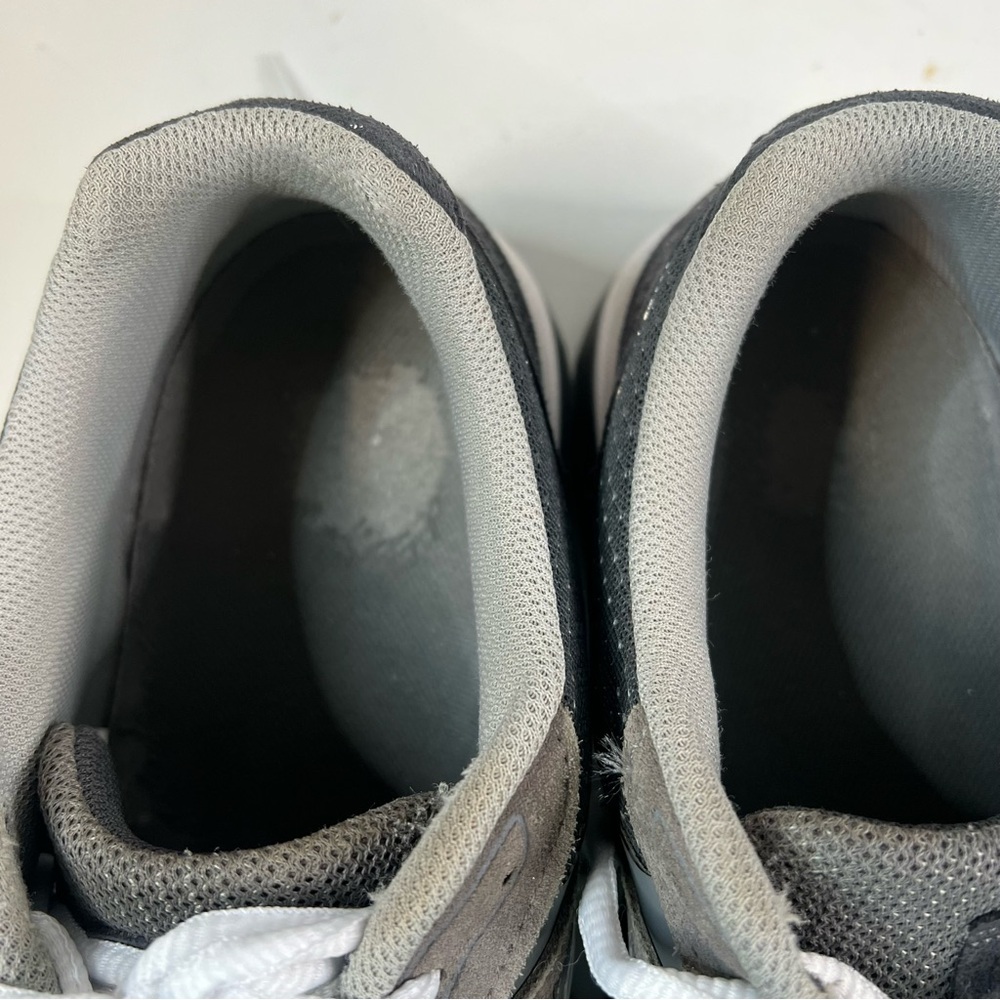 New Balance Shoes Lace Up Running Sneakers - Picture 13 of 14